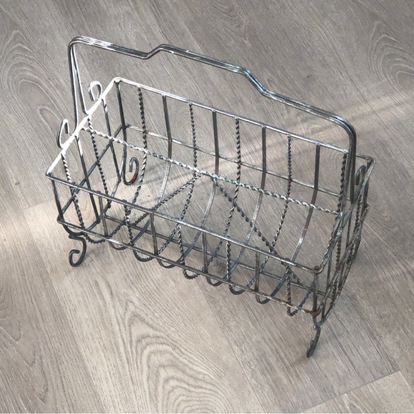 Metal magazine rack - Picture 14 of 14